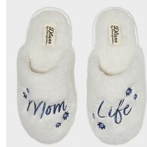 Isotoner White Slippers with Blue Embroidery
